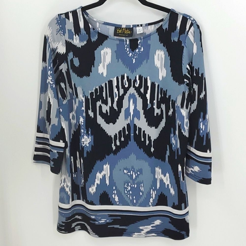 Bob Mackie tunic top, size‎ small. Gray,  black and white. Pull over..